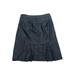 Bebe Metallic Grey Pleated Back Mini Skirt Italian Fabric Size 6
